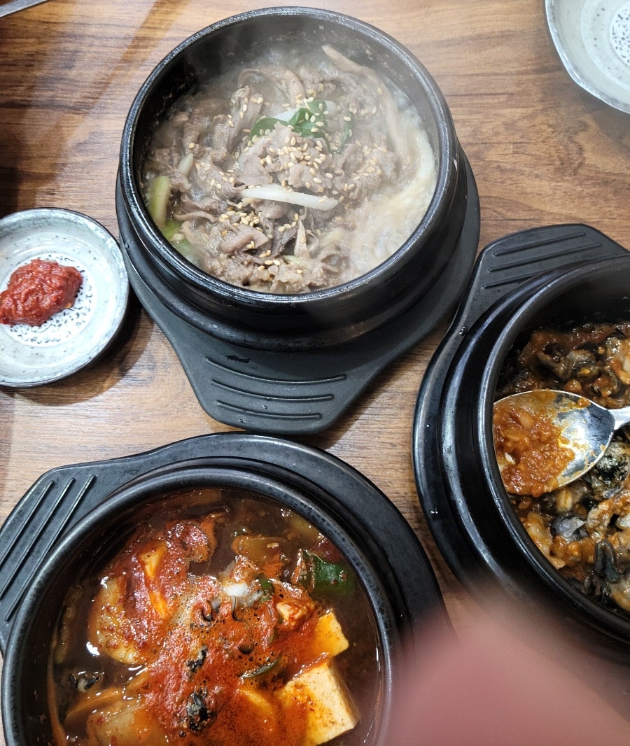 논두렁 우렁쌈밥전문점 본점 사진 1