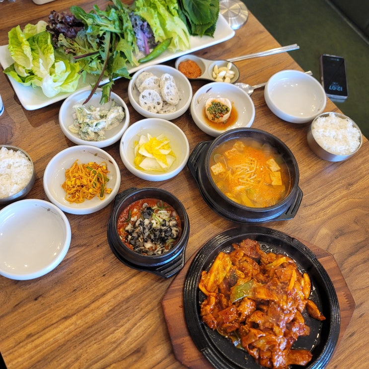  천안 맛있는 음식 강당골농가쌈밥 제육 우렁된장 정식, 누룽지 삼계탕