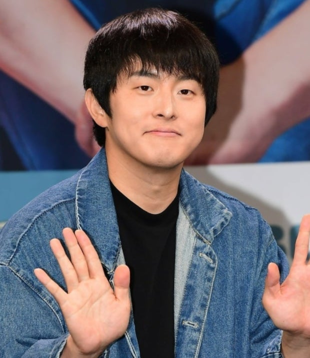 기안84 그림 되팔이 논란, 당근에 1억5천만 원 매물 뜨자 비판 폭주
