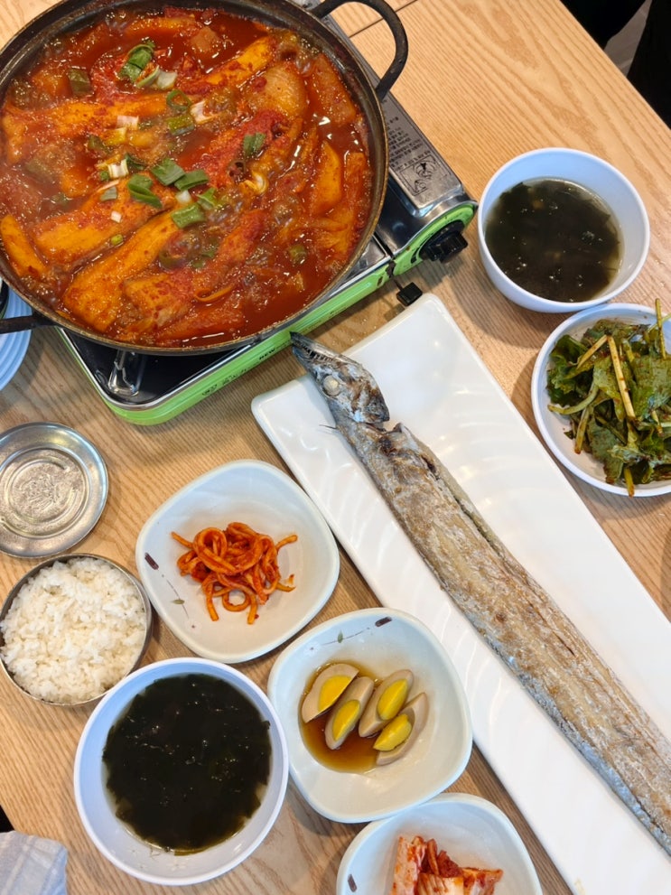  제주 성산일출봉맛집! 현지인이 추천하는 성산바다 식당 갈치조림이랑 통갈치구이