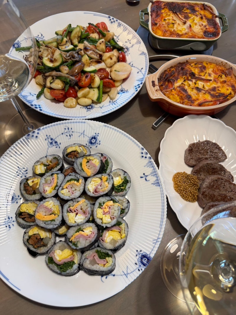 [오늘의집밥]든든하고 정갈한 '냉털' 홈스토랑(김밥,순두부그라탕,야채볶음)