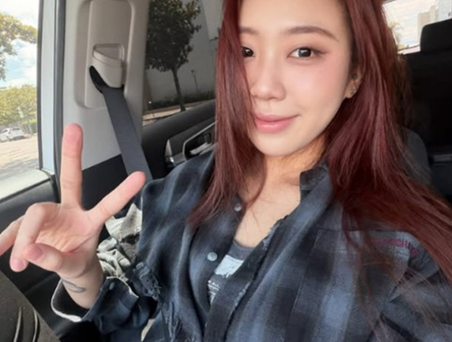  이영지, 눈 밑 지방 재배치 후 확 달라진 청순 아우라 미모 공개