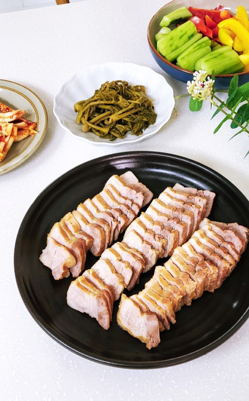 통삼겹살 수육 만드는법 수육용 돼지고기 간단하게 삶는 방법 시간