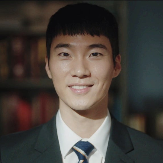 배우 이홍내 프로필과 필모그래피·작품활동 | '취사병 전설이 되다' 윤동현 병장 역·'경이로....