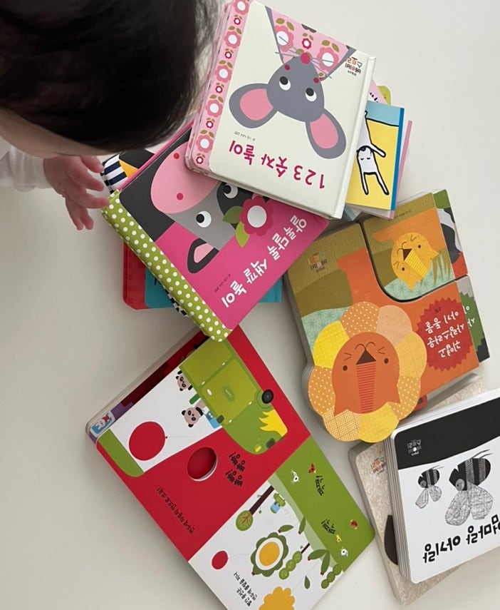 [6개월 육아템] 책 육아 시작? 몬테소리 베이비스토리 | 보림출판사 나비잠 | habit