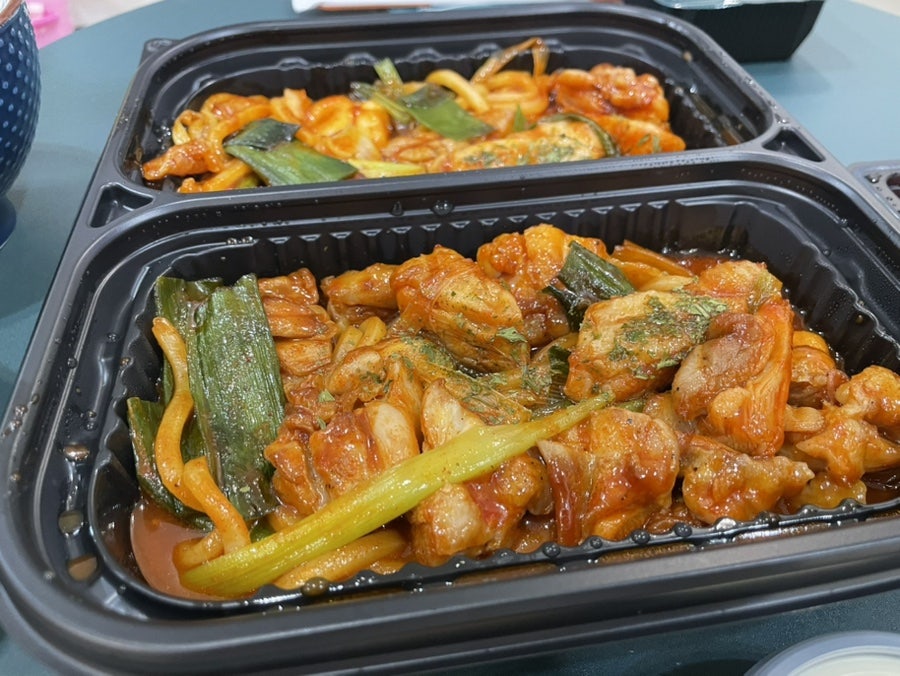 기영이숯불두마리치킨 이천증포점 사진 3