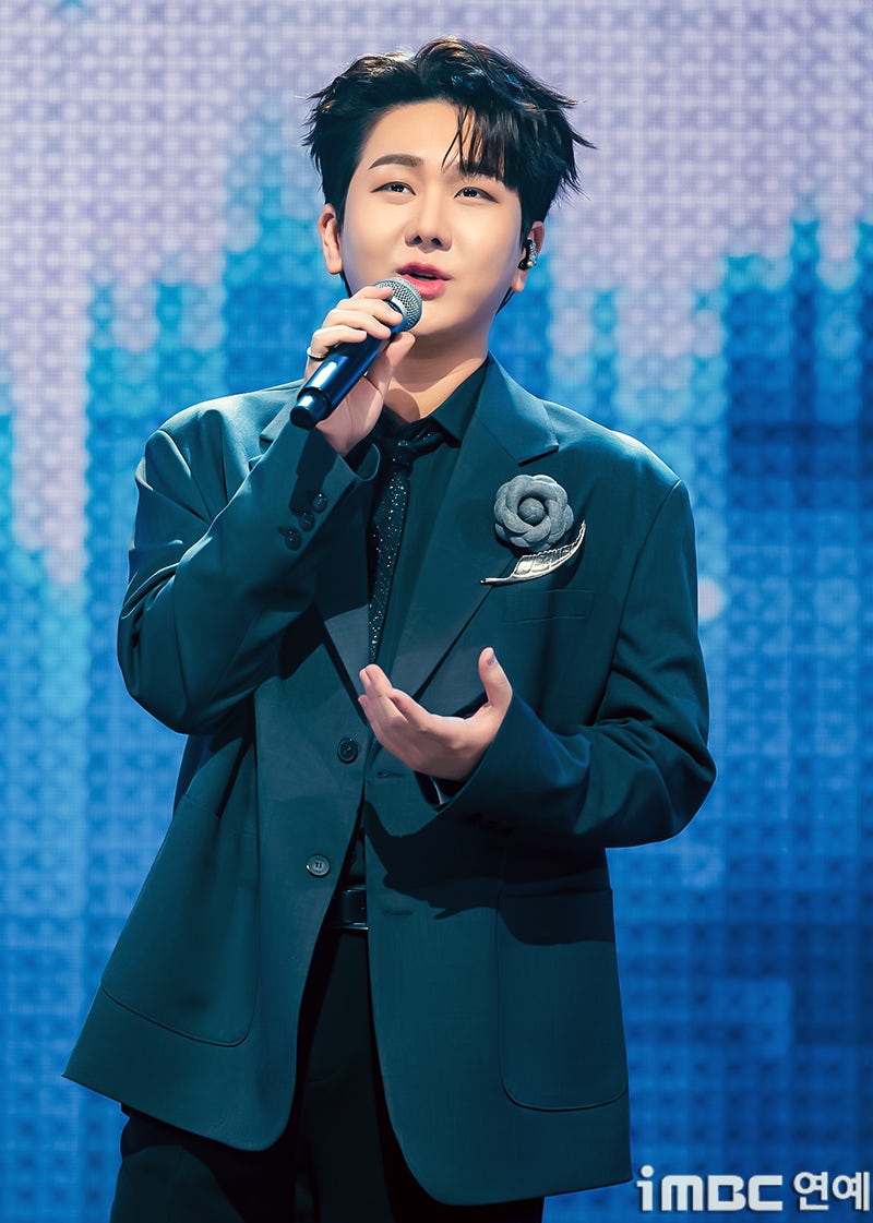 가수 김수찬 프로필 나이 키 학력 고향 결혼 이상형 가족 아버지 노래 데뷔 소속사 MBTI