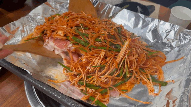  [석림동 오리고기] 산더미 비주얼에 반한 석림동 맛집 덕후 (매콤 불고기+비빔냉면) +볶음밥