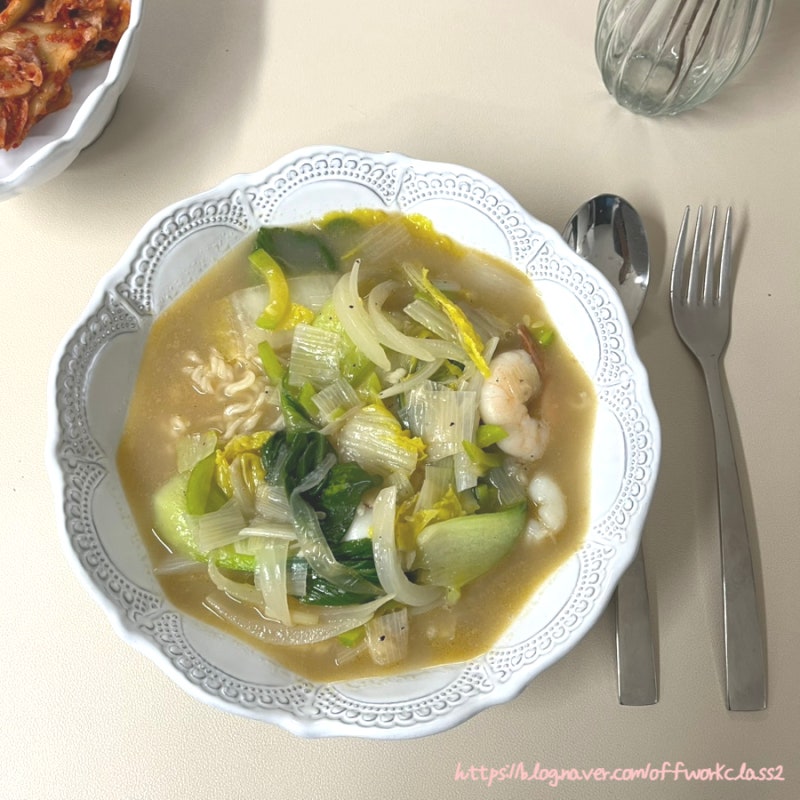 배달 없이 집에서 끓이는칼칼하지 않아도 깊고 시원한백짬뽕, 야매 나가사키 짬뽕 레시피