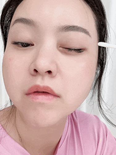 속눈썹연장으로 약해진 눈썹 고민 끝! 휴그로바르는셀부스터 아이래쉬세럼 사용후기