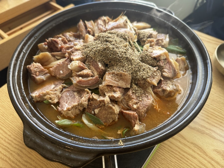육설도 대방역점 사진 2
