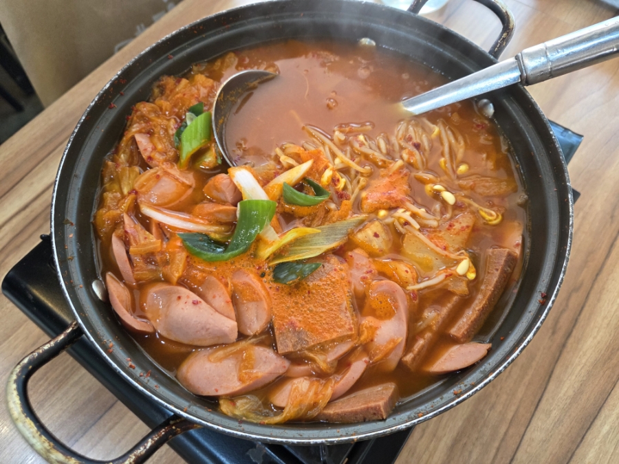 새말로김치찌개&삼겹살 사진 5