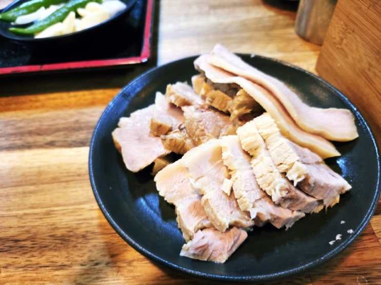  울산 중구 반구동 국밥 맛집 찾는다면? 토림국밥 수육백반 후기