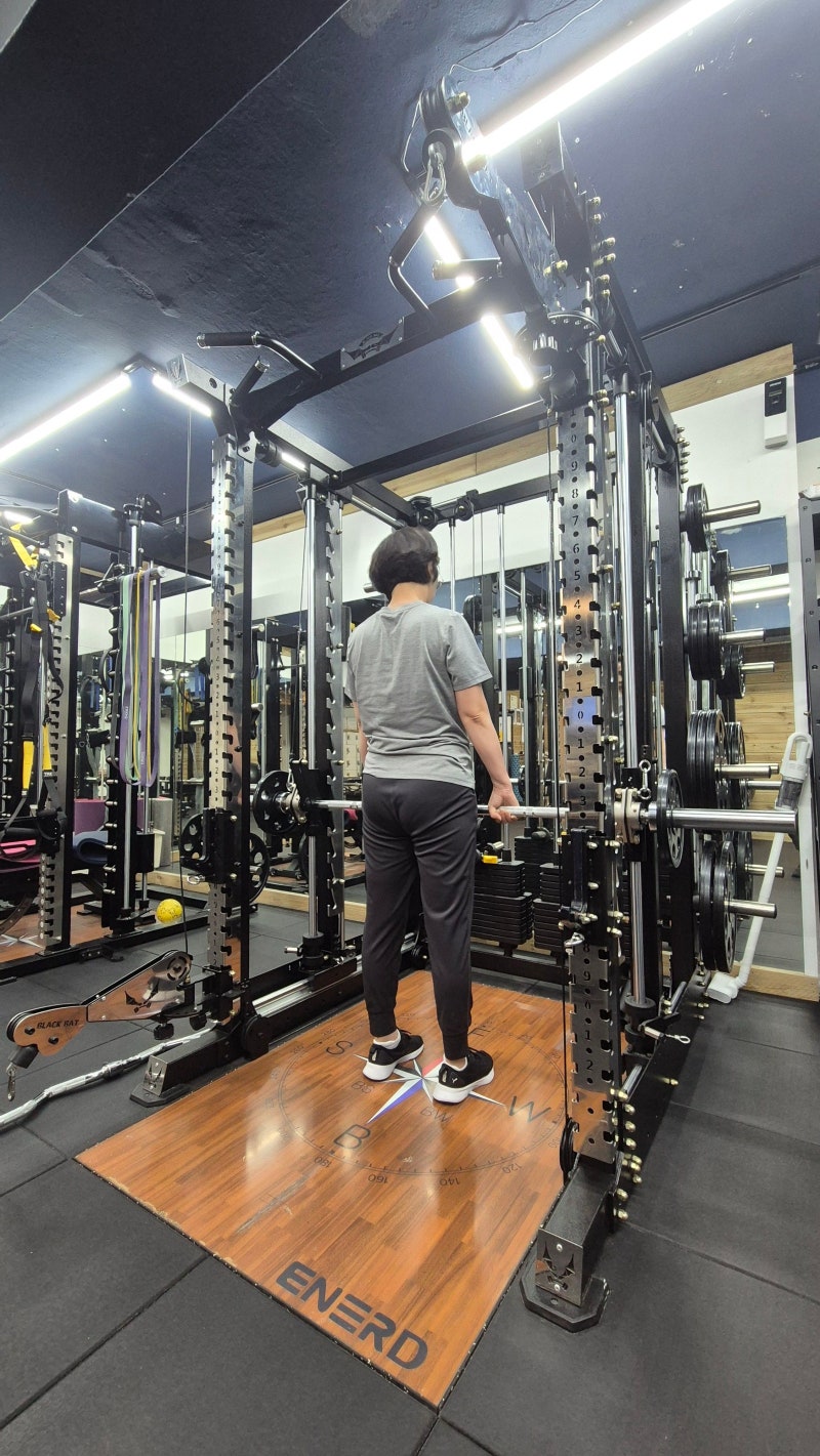 거제동PT 연산피티/스미스머신 데드리프트 장점과 주의할 점｜여성운동초보·중년근력운동·....