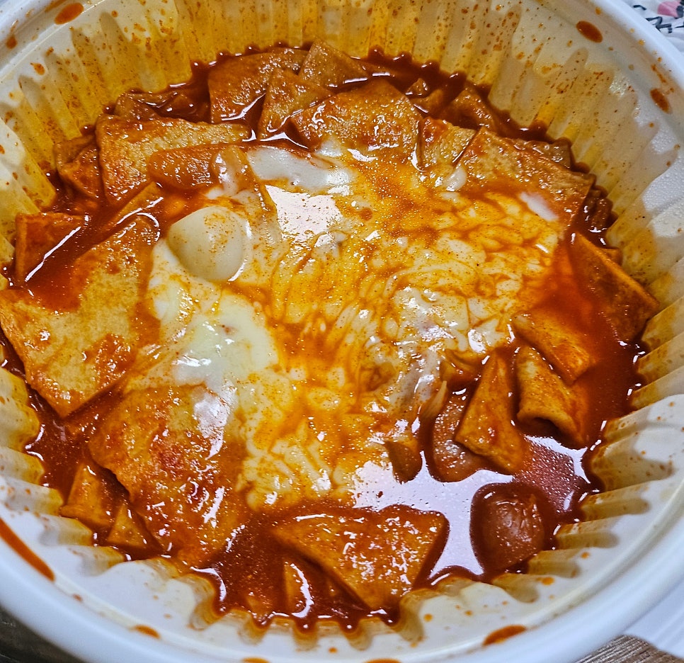 Geuraegeurae Tteokboki & Pija photo 4