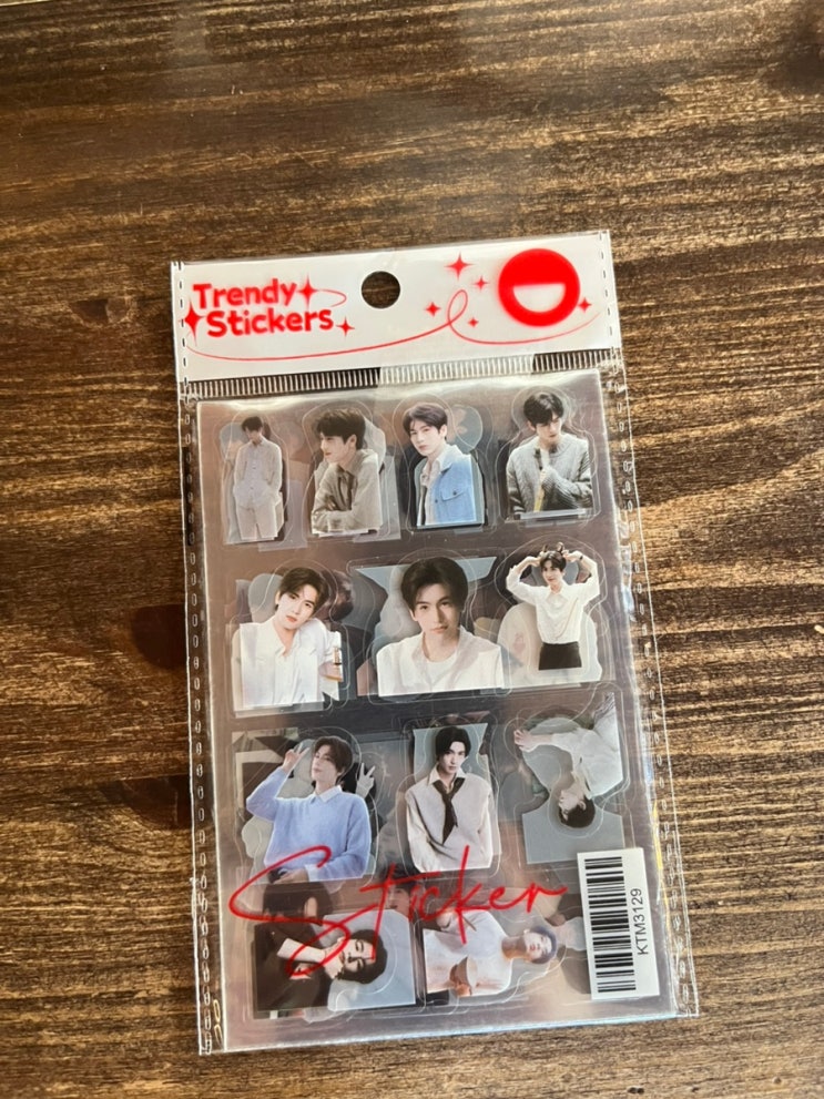  서울 명동 중국연예인 굿즈 사러 중화서국