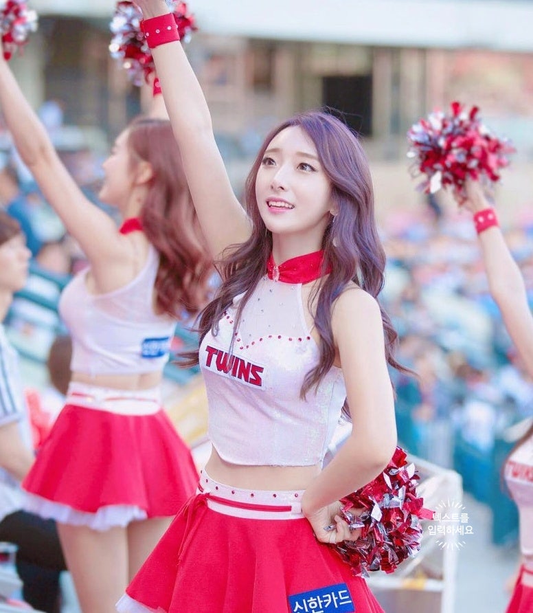 와 이래도 되는거야? 이다연 치어리더 베트남 패션
