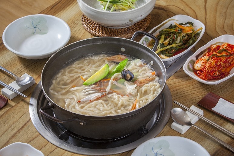 원항아리칼국수보쌈 사진 3
