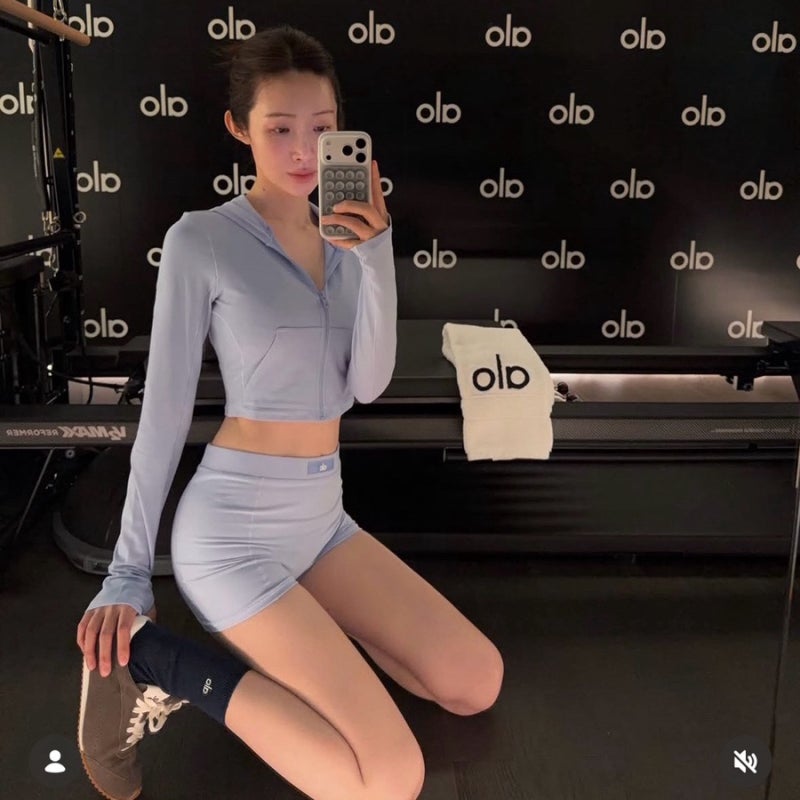 사복 장인 차정원 알로 alo 운동복 선셋 스니커즈 리뷰