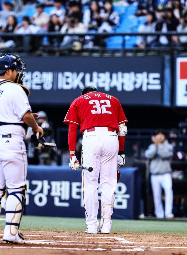 [KBO]18년의 기억, 그리고 야유...이적 후 처음으로 잠실 두산팬을 마주한 김재환