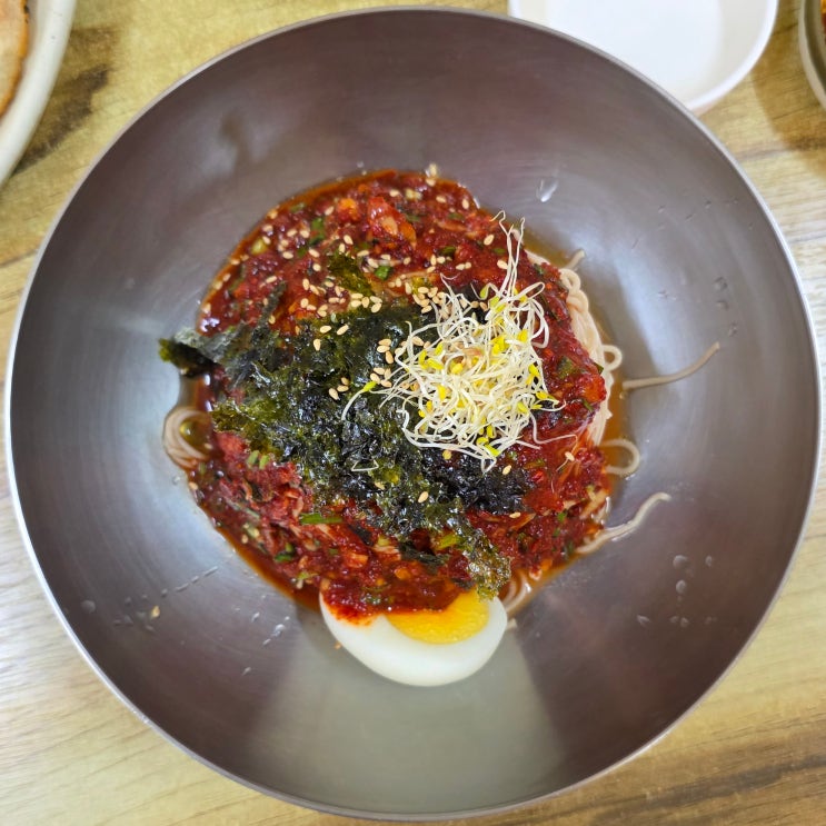 [춘천 삼대막국수] 남춘천역 점심: 메밀 막국수 맛집 - 막국수(보)와 섞어전