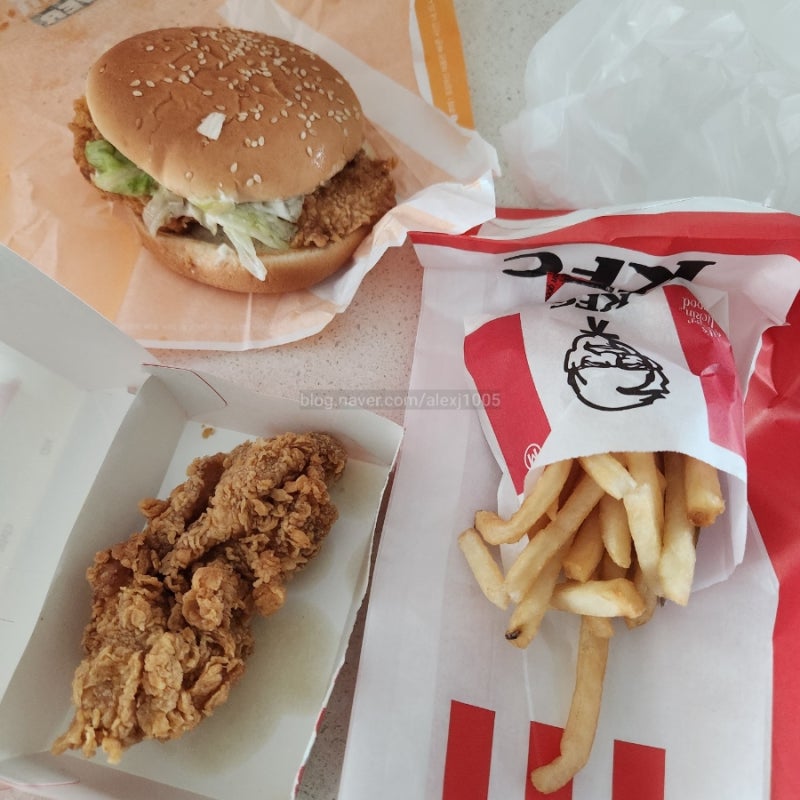 KFC 메뉴 추천 KFC 징거버거 세트 KFC 치킨 부위