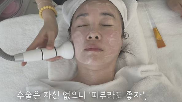 오연수 “더 젊어지려면 수술해야 하나”…55세 배우의 현실적인 노화 고민 ('오연수 유튜브'....