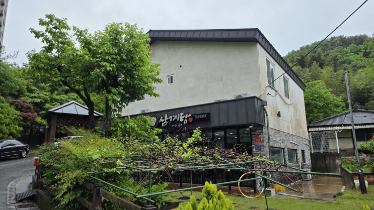  [미식의 기록] 경남 진주시 금산 / 깊고 진한 국물로 채우는 건강한 한 끼, 이수민삼계탕