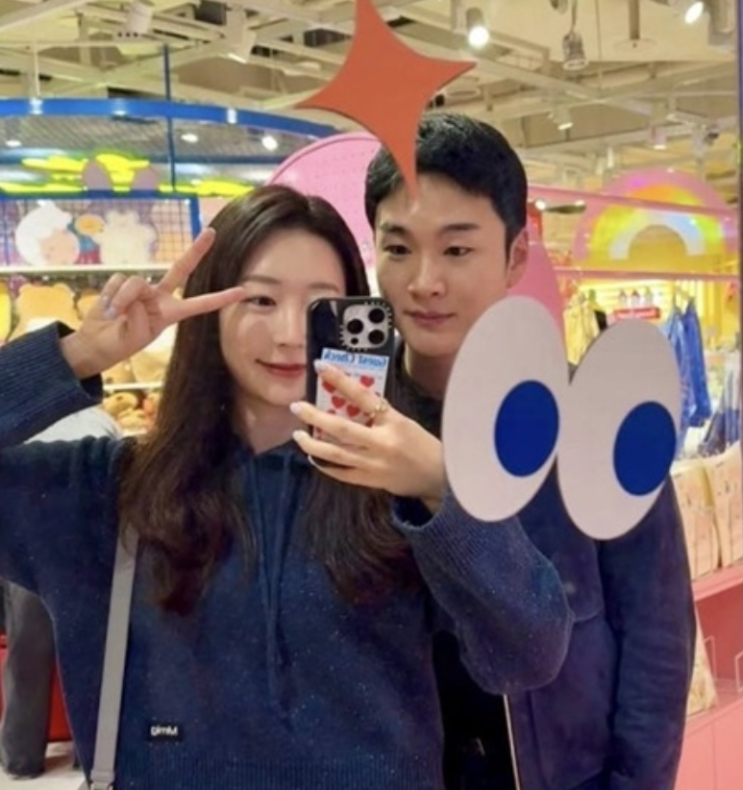   나는 솔로 27기 상철 23기 영숙 깜짝 결혼 발표! 기수 초월한 사랑의 결실 화제