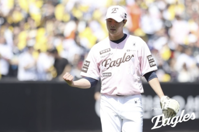 불꽃야구 육성선수 출신 박준영, KBO 최초 기록까지 썼다 한화 팬들 울컥 했네요