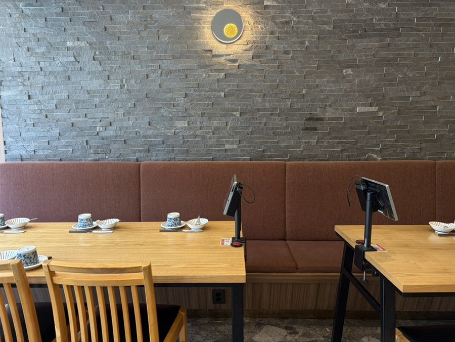 바른초밥 학동점 사진 3