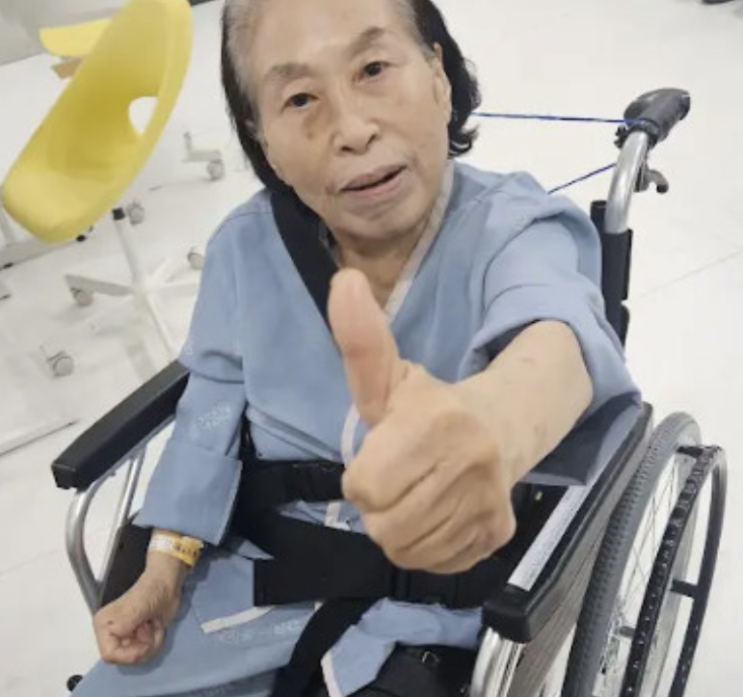   SK하이닉스 6000% 수익 대박? 배우 전원주 고관절 수술 후 전한 반전 근황