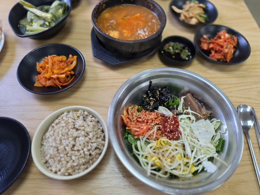 Mukjipdotorikalguksu photo 5