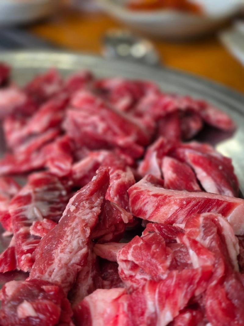 수원 인계동 가족 외식 맛집 화성갈비 생갈비살과 양념갈비살 후기