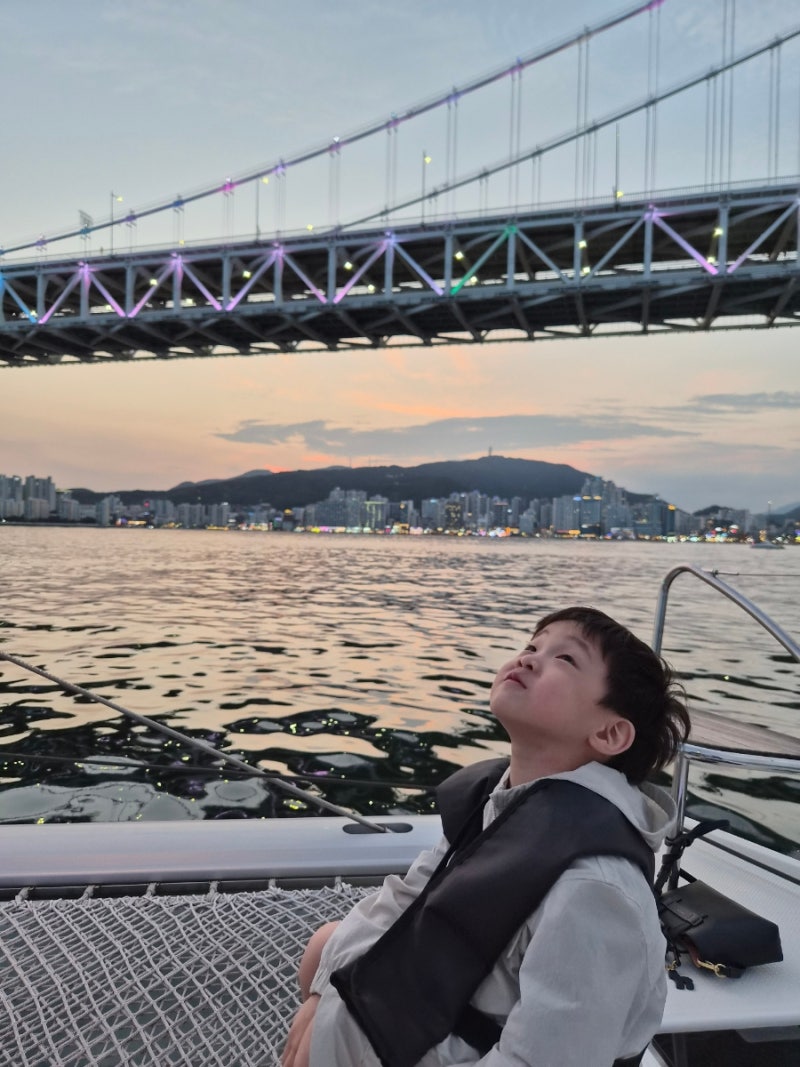 부산 가족 여행 추천 해운대 요트 투어, 만원 대로 즐긴 광안리 선셋 불꽃놀이 후기
