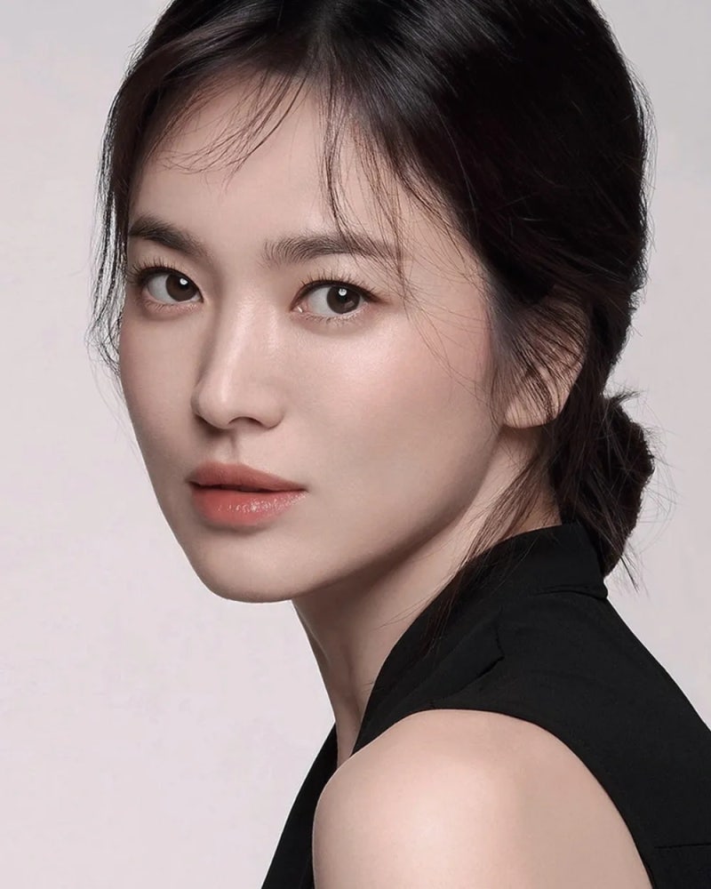 송혜교 나이 프로필 고향 학력 더글로리 결혼 이혼 재산 근황 총정리