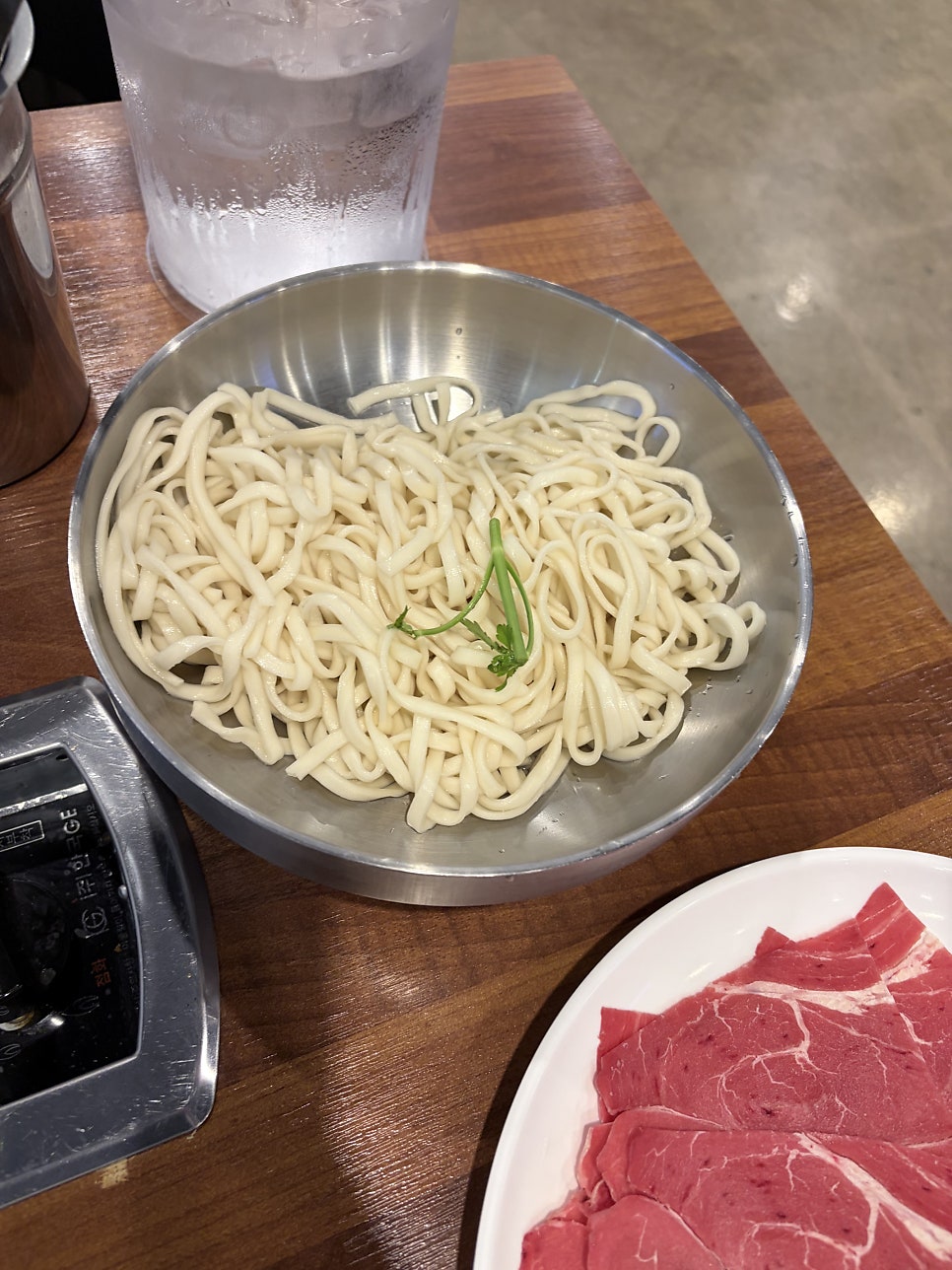 등촌샤브칼국수 신탄진점 사진 1