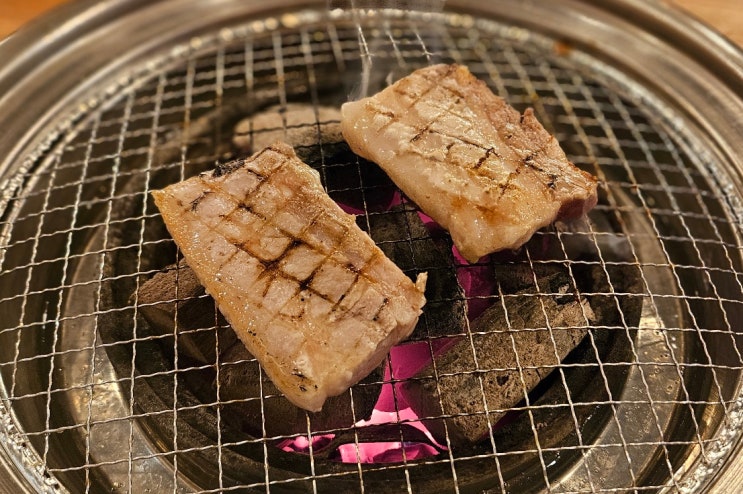  숯불 직화로 구워내서 향부터 압도적인 상봉 중랑역 고기집 맛집 '마포육곳간 상봉점' 다녀왔습니다.