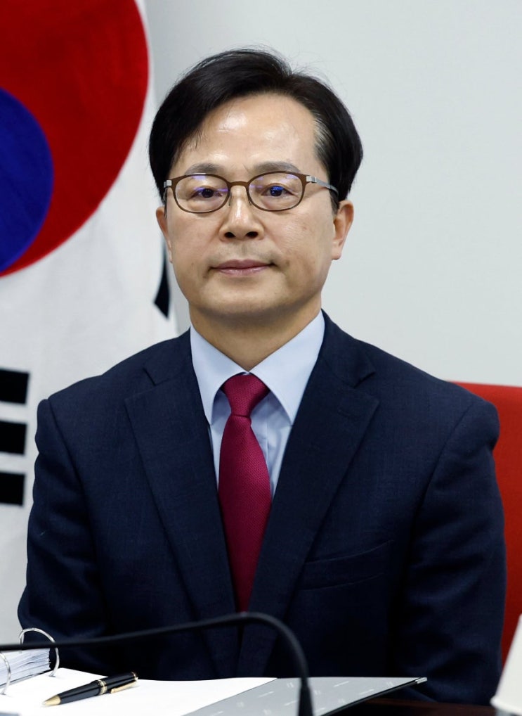 충남 공주시·부여군·청양군 <b>국회의원</b> 재보궐선거 후보 <b>윤용근</b>... 