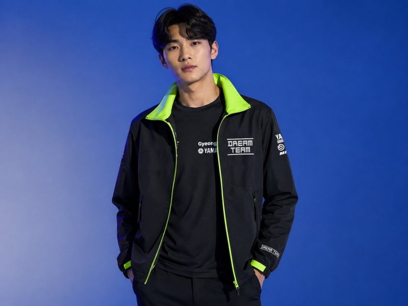 드림팀 바이크동호회 옷으로 기능성 반팔티와 바이크 바람막이 단체복을 제작하셨어요~