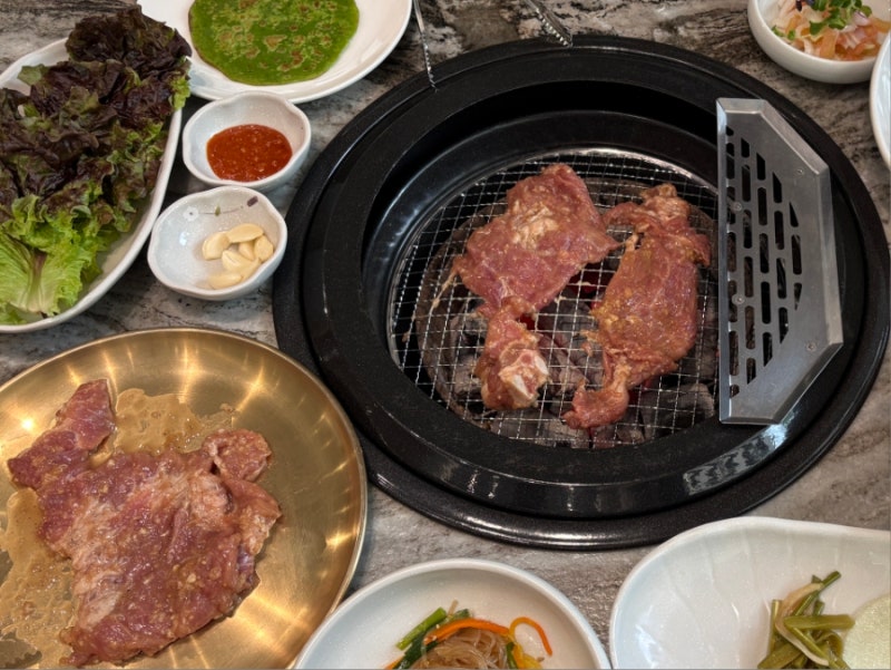 용인 수지구 정갈한 돼지갈비 맛집 우시륵 평생학습관 공영주차장:용인와이페이 맛집 23