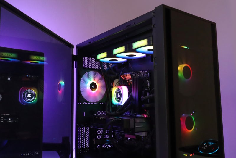 커세어 iCUE LINK TITAN 360 RX LCD, 수랭 쿨러 성능과 감성의 완벽한 조화
