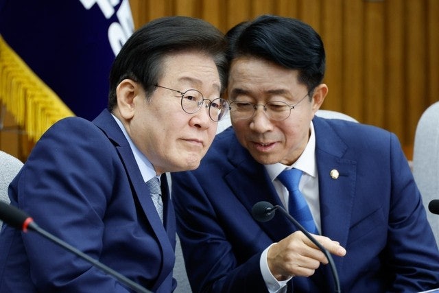 민주당, <b>조정식 국회의장</b> 후보 선출…'친명 핵심' 조정식은 누구?