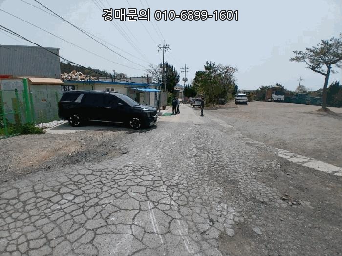  전남 신안군 압해읍, 목포와 연결된 1220평 대형 토지 공장 경매, 3회 유찰로 감정가 45% 파격 기회 2025타경51005
