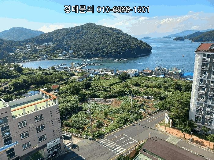  통영 부동산 경매의 황금 기회! 경상남도 통영시 미수동 주택 경매 물건, 넓은 토지 지분으로 투자 가치 상승 기대! 2025타경21922
