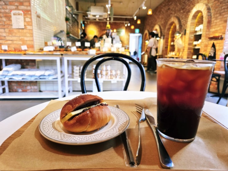  울산 중구 가구거리 카페 그라운드30, 분위기 좋은 감성 맛집