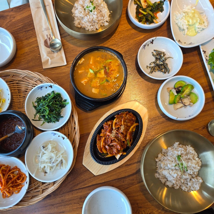 [춘천 김유정역 청보리밭] 김유정 레일바이크 근처 맛집: 청보리밥 정식 - 점심/밥집