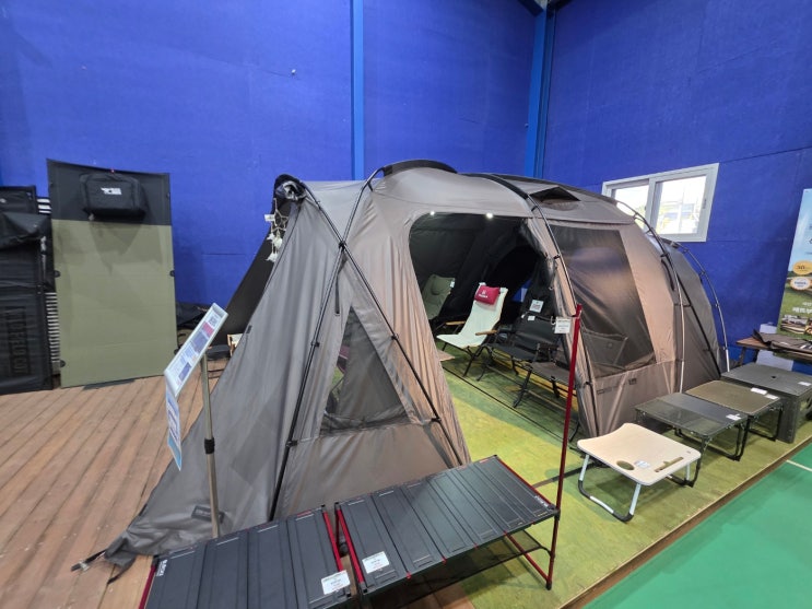  눈 돌아가는 캠핑 장비 총집합! 춘천 고릴라캠핑 방문기 