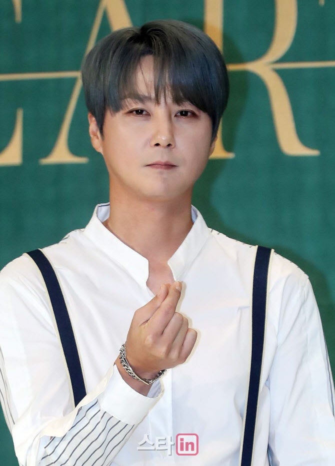 "결혼식 왜 안 왔나 했더니" 신화 신혜성, 강남 빌딩 손해 보며 판 진짜 이유