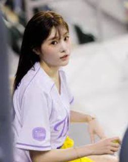 “요즘 왜 뜨지?” 김시은 치어리더, LG 신입 근황 정리